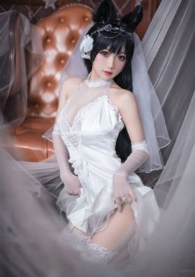 金牌客服董董恩_欧美电影在线