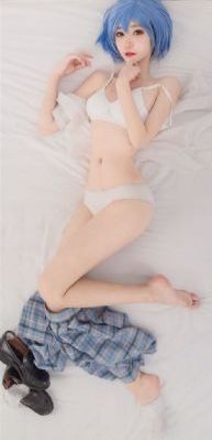 灰姑娘与四名骑士_1080P高清免费观看